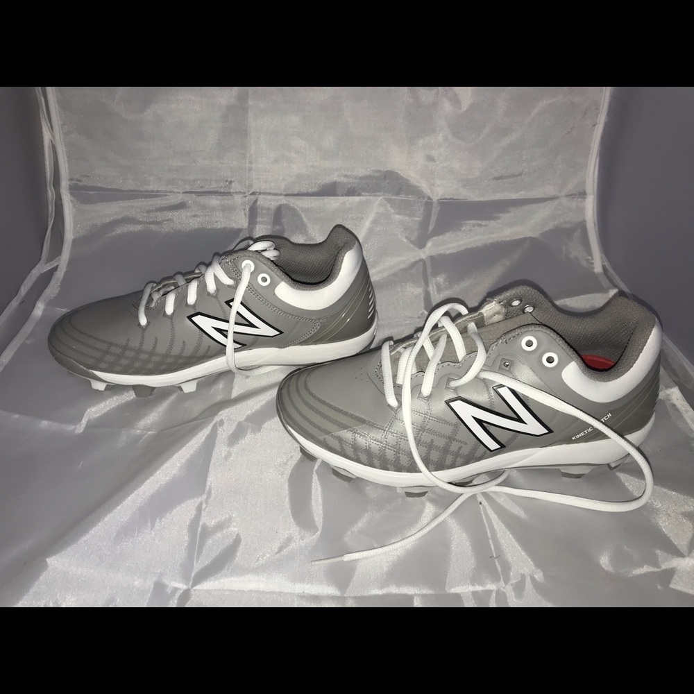 Mens new balance cleats